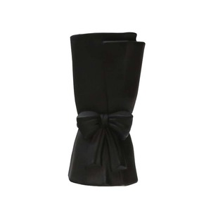 Ceramics: Bow Vase