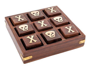 Noughts and Crosses - Skull & Bone Set