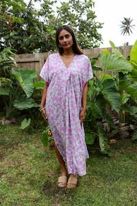 Kaftans Ladies: Sage Mona Floral Mana Kaftan