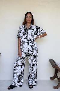 Kaftans Ladies: Black and Sand Floating Leaf Scarlett Shirt