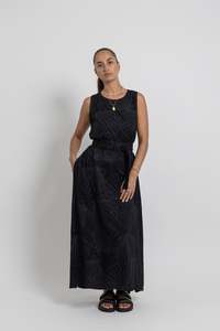 Ladies: Black Shell Mere Midi Dress