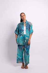 Indigo Parrot Fish Scarlett Shirt