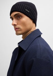 BOSS knitted beanie - Man to Man