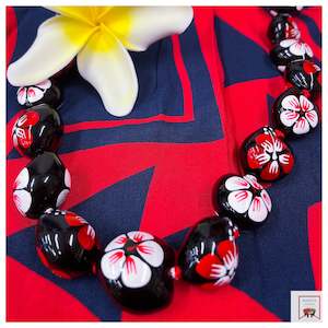 Products: Mens kuikui necklaces