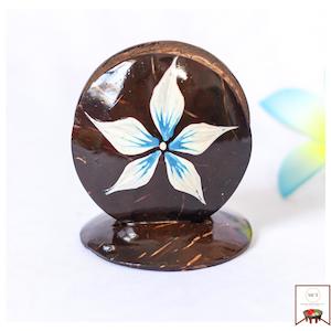 Handmade Crafts: Coconut card holder