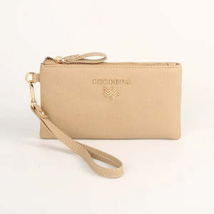 Tan Rerehua Clutch
