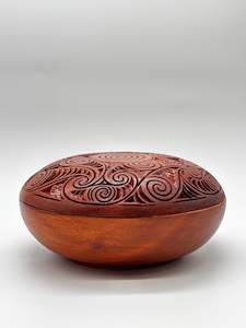 Wooden Collection: Wooden Carved Bowl w Lid