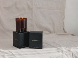 Kingdom Candle - Vetiver & Ivy