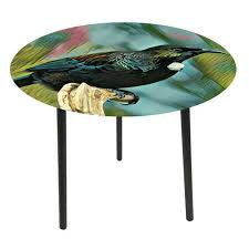 J M: J & M Glass Table Tui
