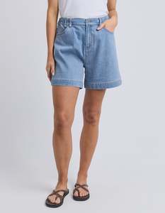 Elm Birdie Denim Short - Light Blue Wash