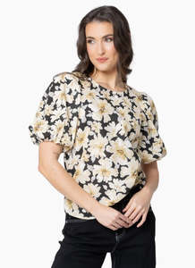 Seeking Lola Relaxed Carefree Top - Burnt Sienna