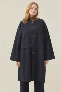 Jackets Jumpers Coats Vests: Isle of Mine Farida Convertible Trench Coat - Navy