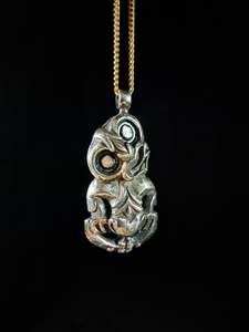 Silver Hei Tiki (Groove-Type)