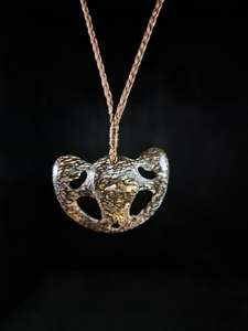 Pendants: Kabutops Skull - Dinosaur Bone