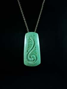 Pendants: Med. Toki Pounamu - Raperape