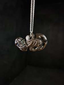 Bronze Hei Tiki (Hole-Type)