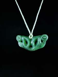 Pendants: Pekapeka - Customary