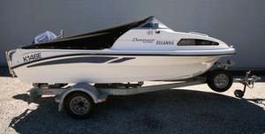 Boat Brokerage: Fi Glass Dominator - Low Hours