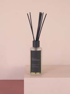 Diffusers: Scented Oil Diffuser - Sage Flower & Sea Salt