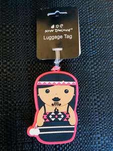 Travel Essentials: Wahine Pink - NZ Souvenir Luggage Tags