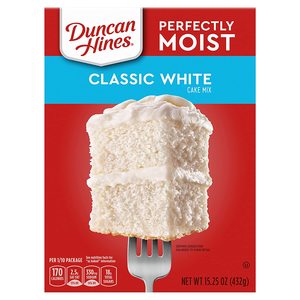 Baking: Duncan Hines Classic White Cake Mix 15.25oz