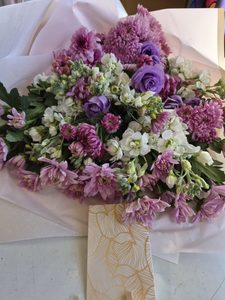 Products: Opulent bouquet