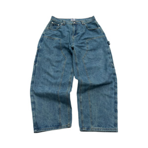 Frontpage: Double Knees Blue