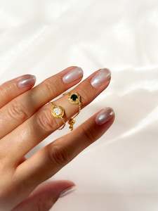 Radiate Jewellery: Adjustable Chain Ring | Black Onyx