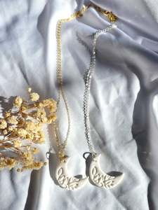 Moonlit necklace gold