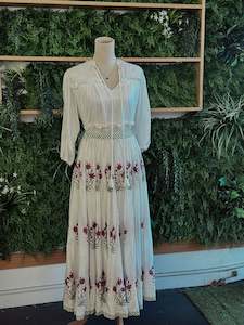 Clothing 1: Peru Skirt: Maroon Hue