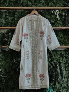 Clothing 1: Willow Robe: Pohutukawa