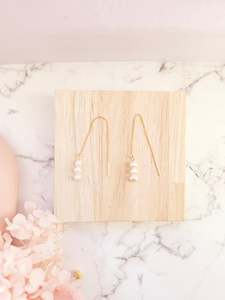 Emilys Atelier Nz: Fresh water 3 pearl gold threader