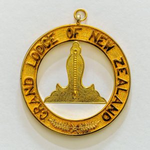 Products: GL – Grand Steward collar jewel