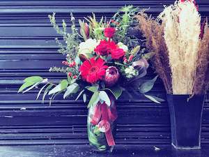 Products: The Vase - Autumn (Arrangement in Glass Vase)