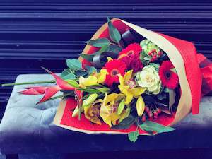 Products: The Bouquet - Autumn (Vivid Red)