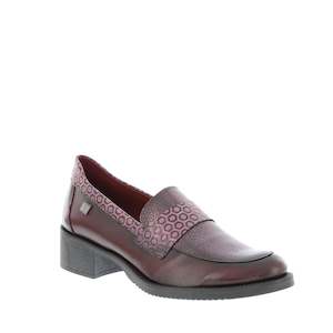 Heels: Jose Saenz 2191 Rioja Leather Brogue Shoe