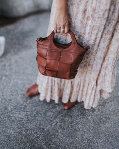 Kompanero Riley Cognac Leather Carry/Crossbody Bag