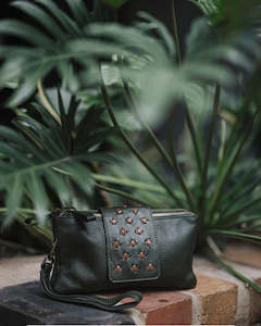 Handbags: Kompanero Nerine Green Leather Cross/Clutch/Shoulder Bag