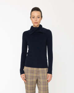 Clothing: Blacklist Faye Top Navy