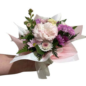 Arrangements: Posy Arrangement