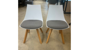 Luna White Chair Oak Base - Special