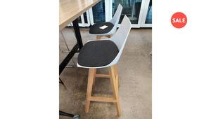 Luna White Barstool Oak Base - Special