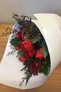 Anniversary: Ruby Lush Bouquet