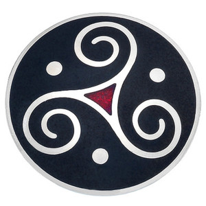 Triscele Brooch Black