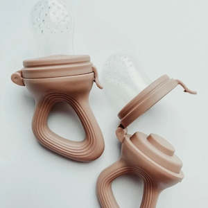 Teething: Fresh Food Feeder - Nude