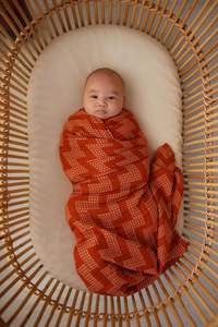 Awhi: Awhi Poutama Muslin Wrap