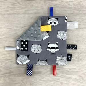 Tag-Me Sensory Blankie MINI - B&W Characters