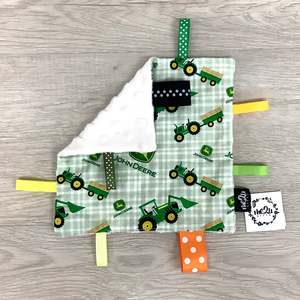 Tag Me Sensory Blankets: Tag-Me Sensory Blankie MINI - Tractor Green