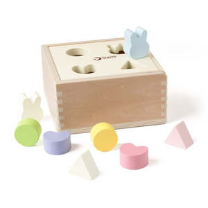 Wooden Toys: Mara Shape Sorter