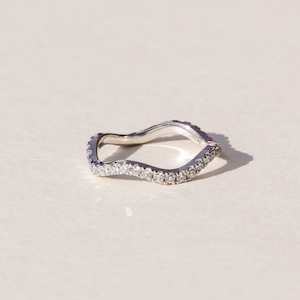 Willow Pave Wave Eternity Band